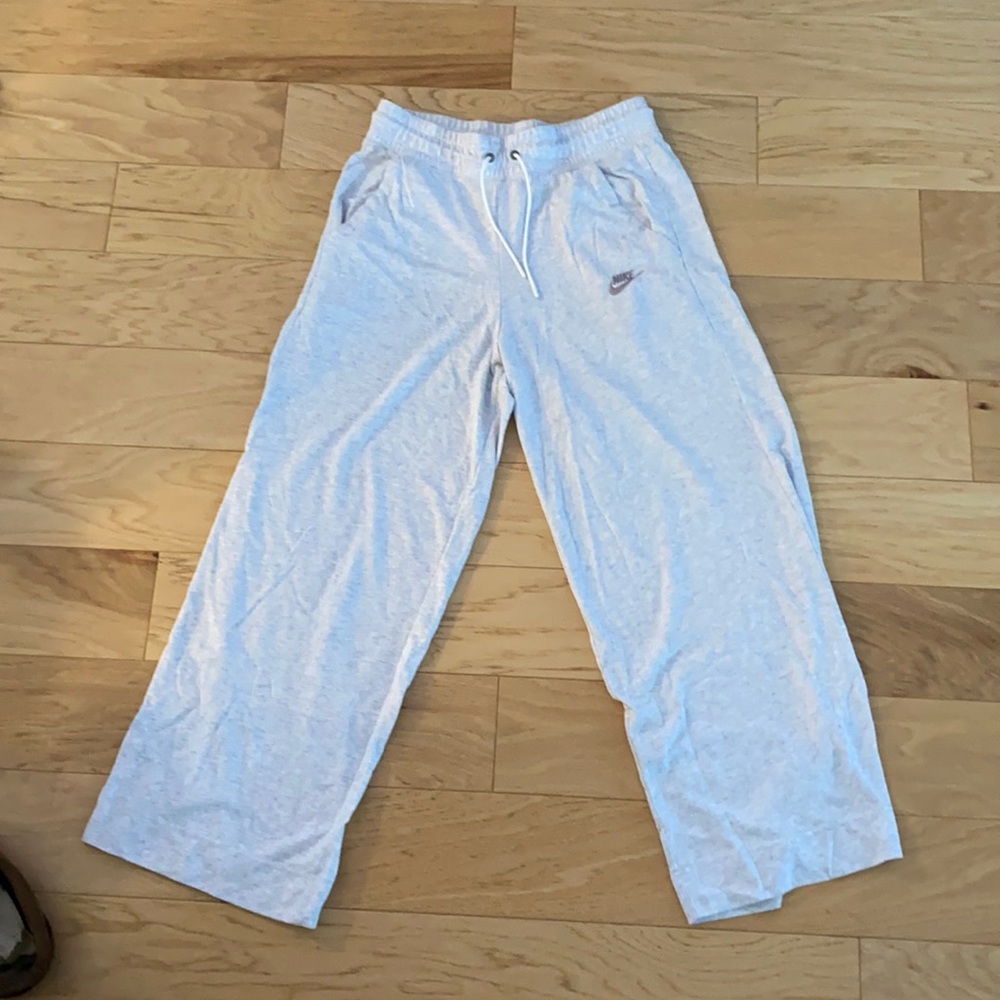 Wide leg Nike pants